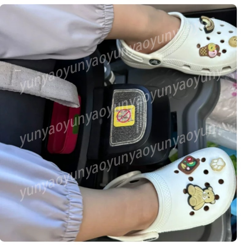 Przenośna Składana Podpórka Po – Travel Accessories Baby recenzja i cena